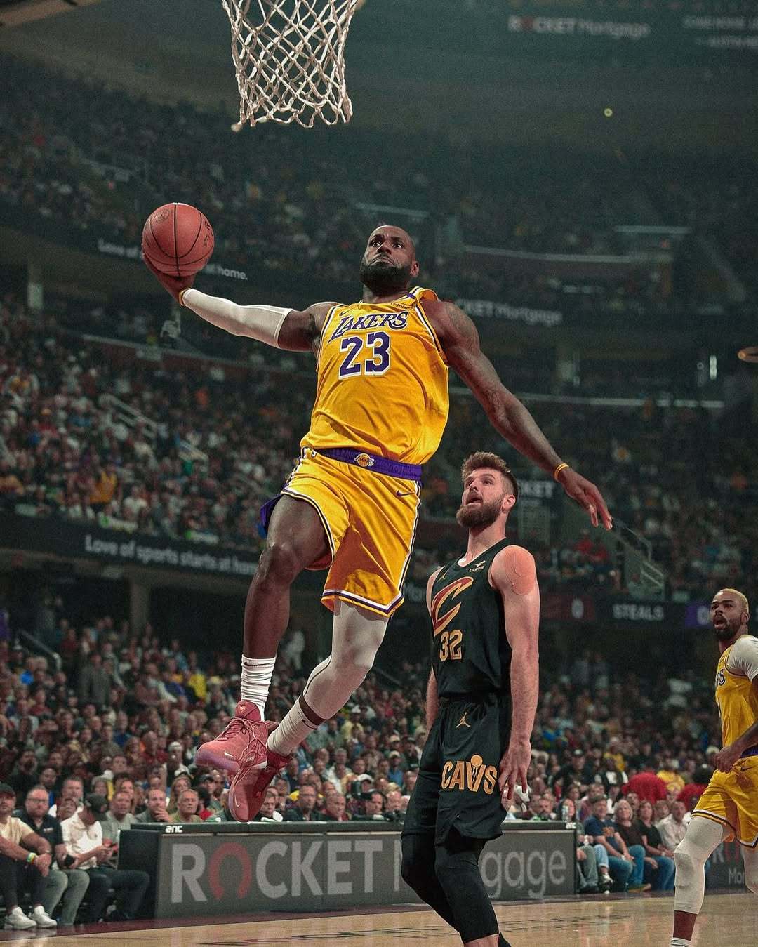 亚冬会女子,米短道速滑,接力赛冠军,2026世界杯,世界杯赛程,举办城市,球队动态,赛事推荐